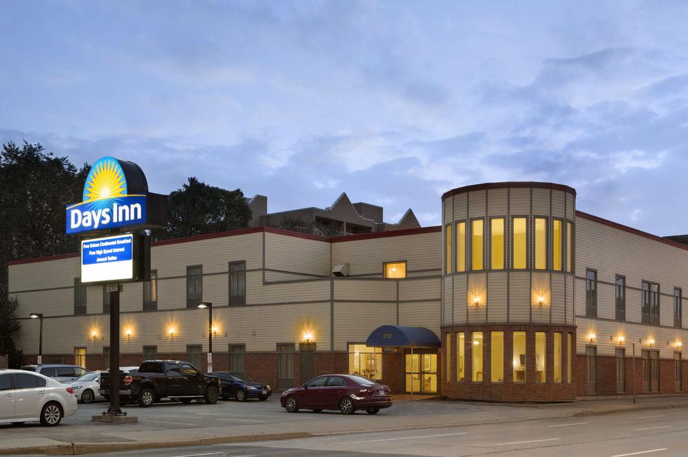 Days Inn By Wyndham Hamilton - Downtown 外观 照片