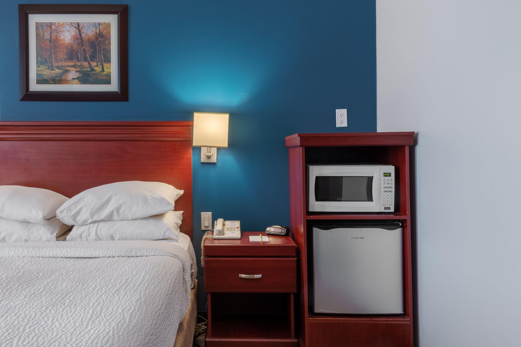 Days Inn By Wyndham Hamilton - Downtown 外观 照片