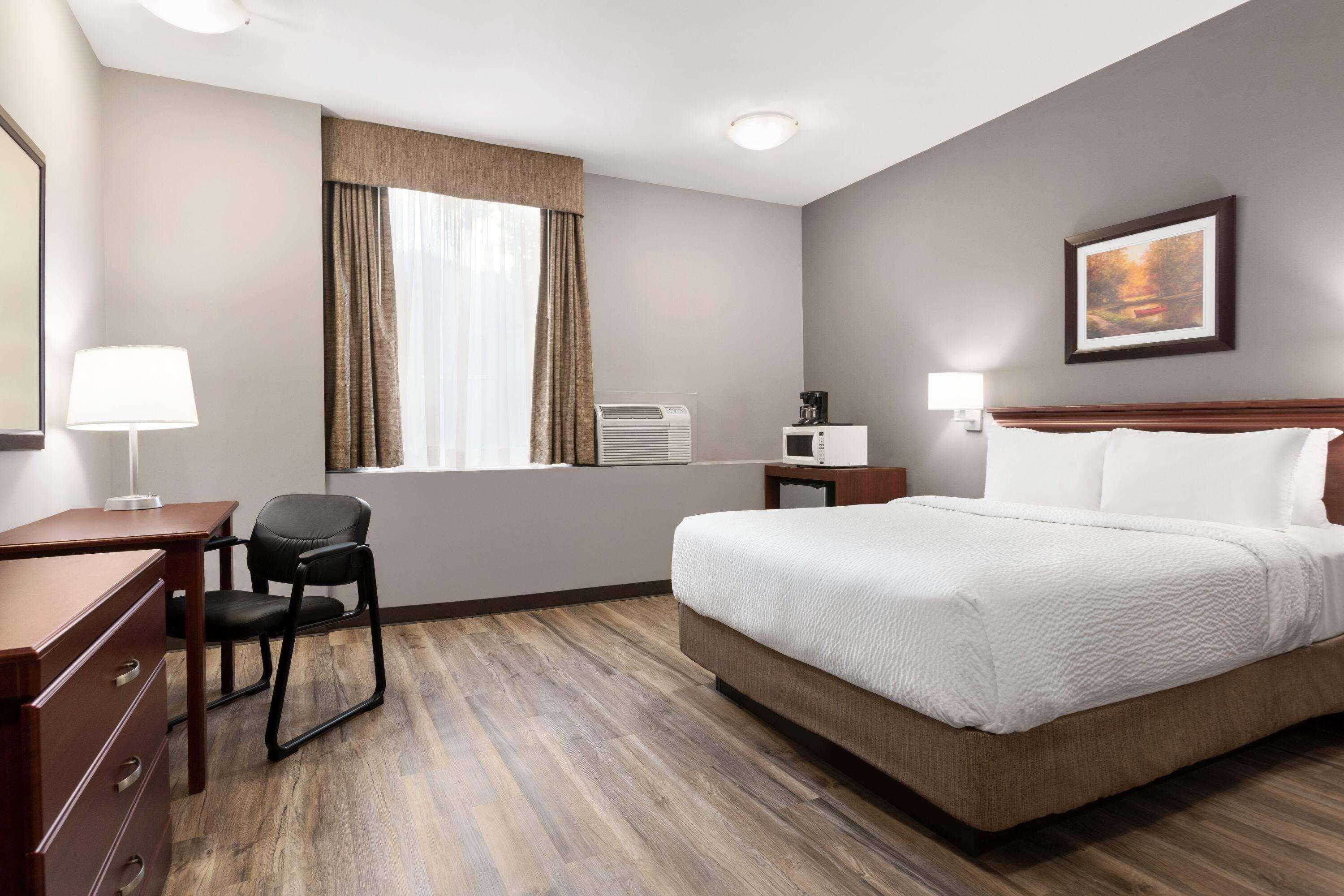 Days Inn By Wyndham Hamilton - Downtown 外观 照片
