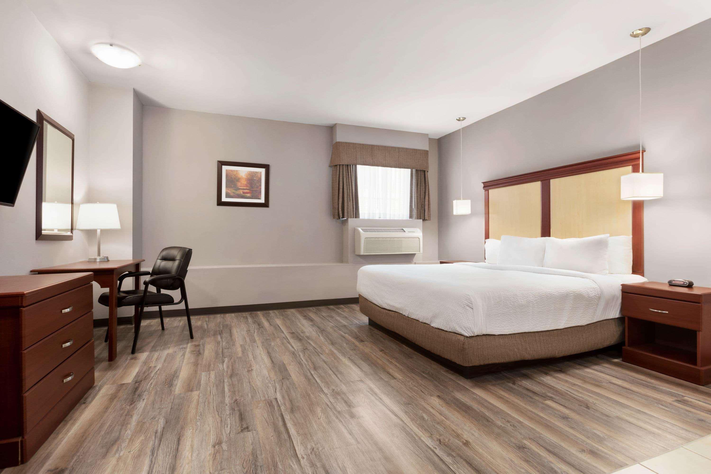 Days Inn By Wyndham Hamilton - Downtown 外观 照片