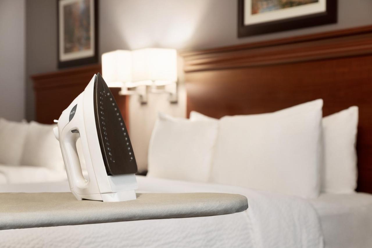 Days Inn By Wyndham Hamilton - Downtown 外观 照片